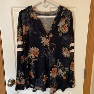 Maurices hooded hoodie floral long sleeve shirt. Size 0 sweatshirt pullover